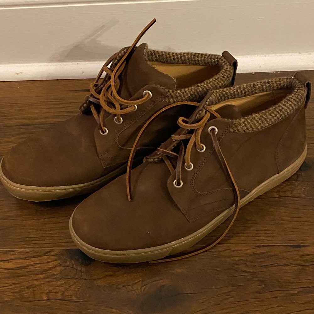 Peter Millar Men's Brown Chukka Boots